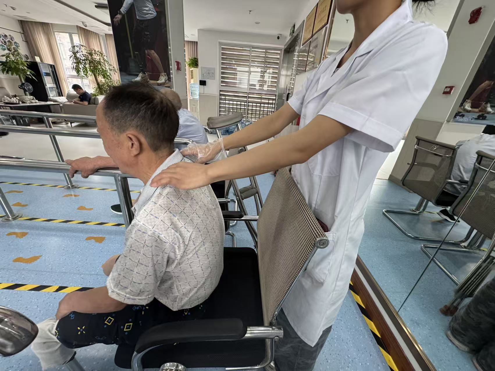 从怯生生到笑出声，让客户体会宾路的温度